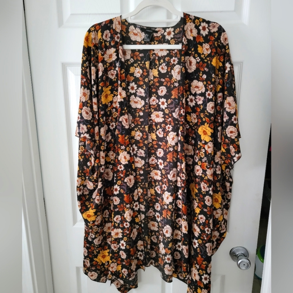 Floral chiffon kimono